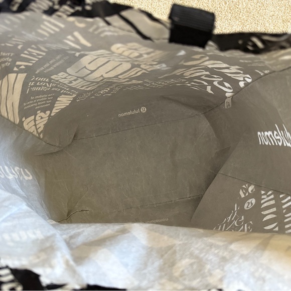 LULULEMON Large Black White Reusable Shopping Bag 16” X 13 1/2” Tote Retail Bag - Picture 12 of 12